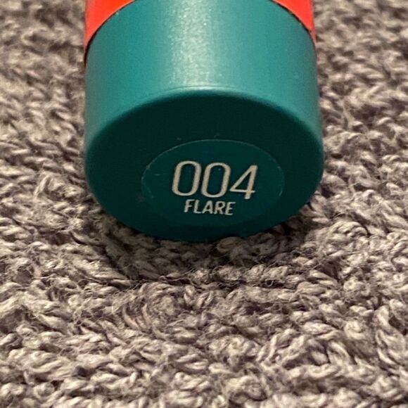 1048 Marbelline Green Edition Balmy Lip Brush Lipstick 004 Flare NWT - Picture 7 of 8